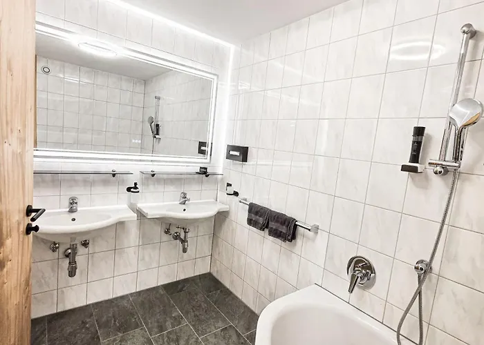 Laerchenhof فندق كاونرتال